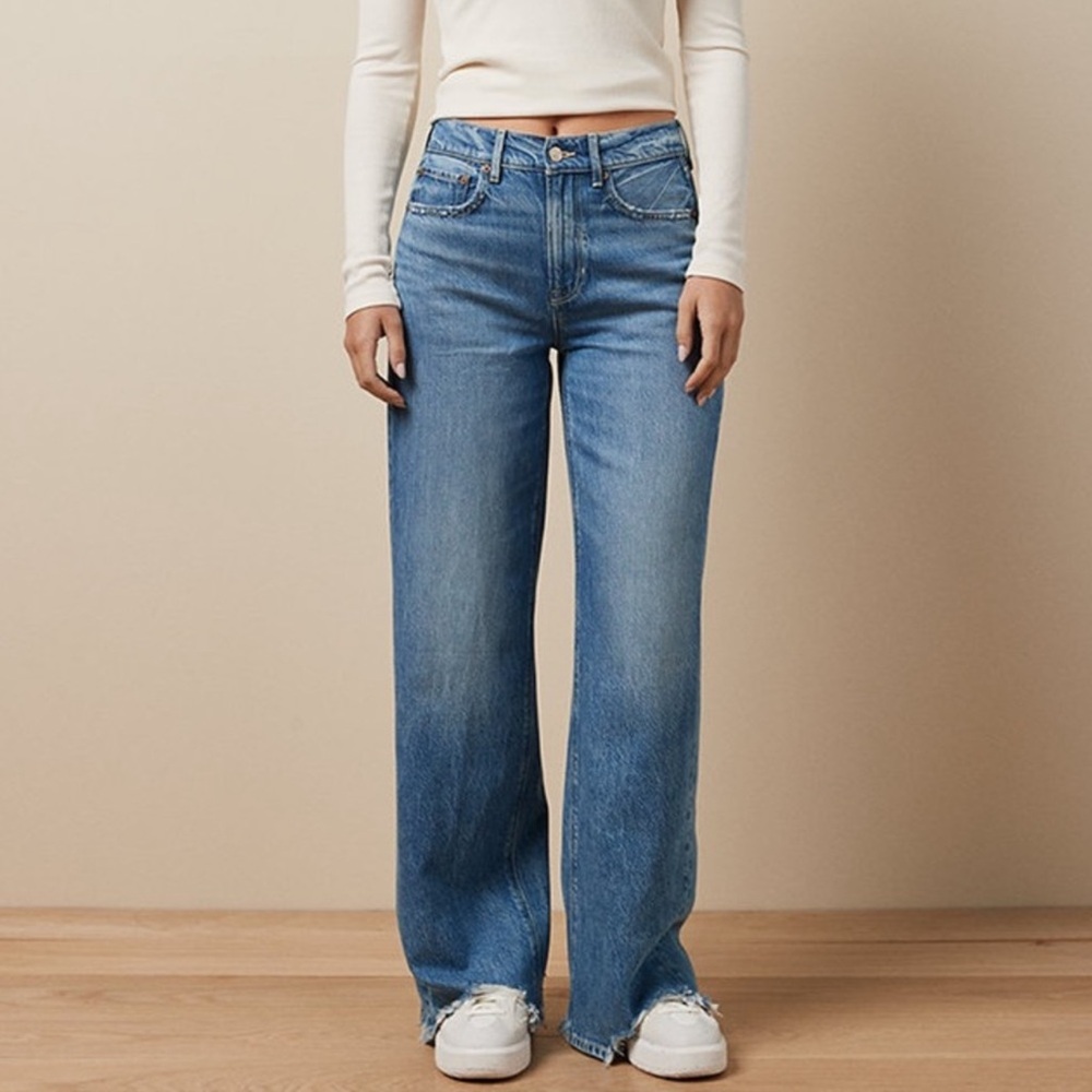 AEO Dreamy Drape Super High Rise Baggy Wide Leg Jeans Size 4
